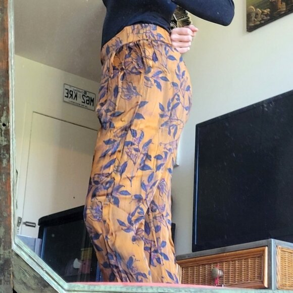 Allison wonderland floral jazz copper pants - Size 6 - Picture 3 of 7